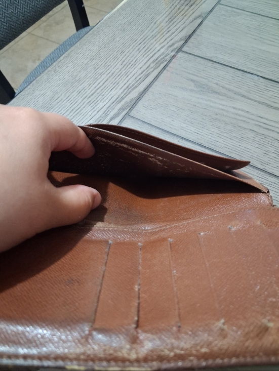 Louis Vuitton Wallet - Picture 6 of 14